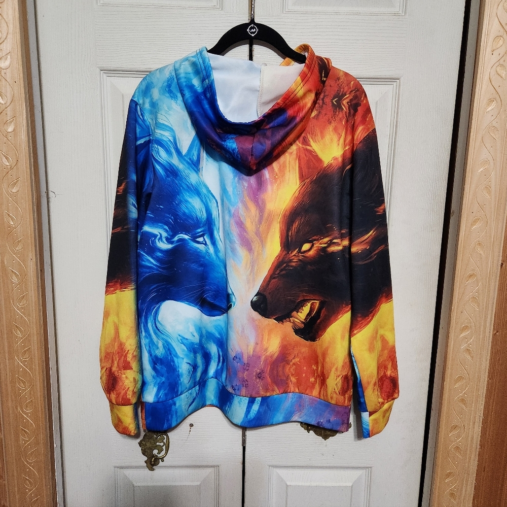 Colorful Wolf Graphic Hoodie - Picture 10 of 10